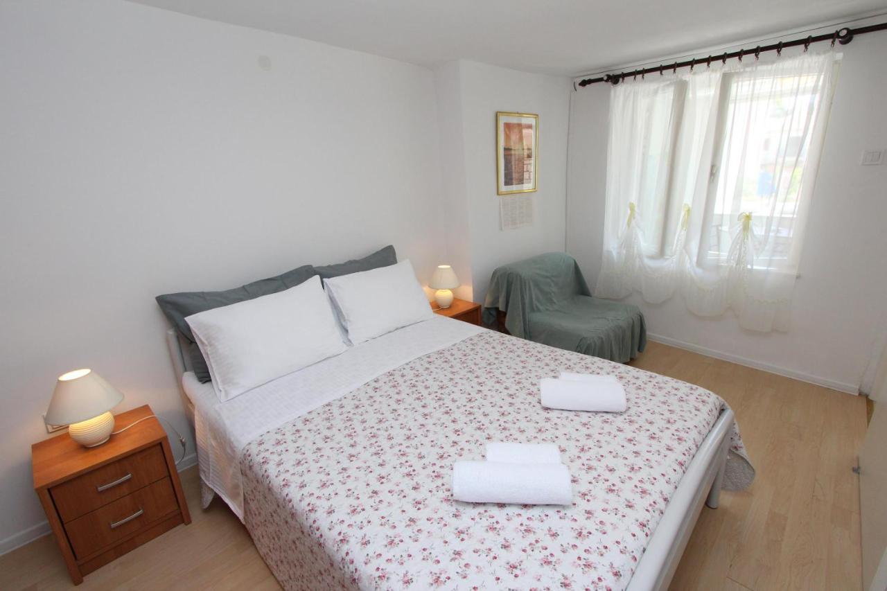 Apartment Knezovic *