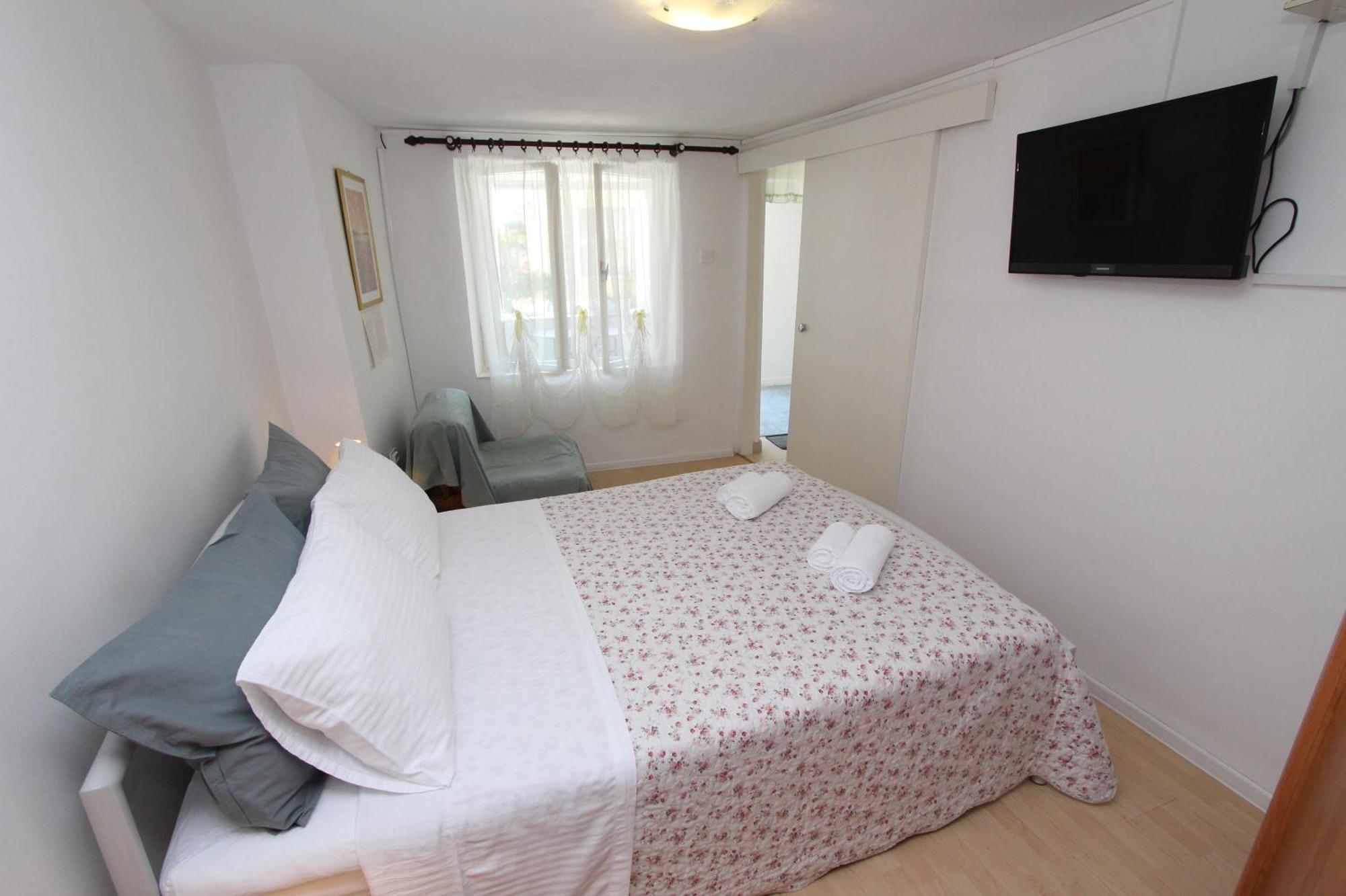 Knezovic Apartment *